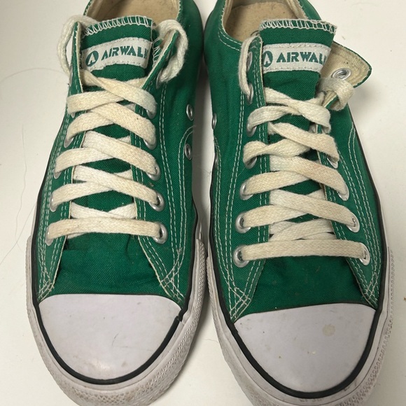 AIRWALKS mens size 6 sneakers in excellent shape - Picture 3 of 6